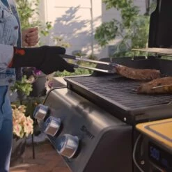 Spirit SX-315 Smart Grill (Liquid Propane) 12 Spirit SX-315 Smart Grill (Liquid Propane) -Weber Sales Shop Spirit SX315 BC Lifestyle F 5 rgb 1800x1800 1