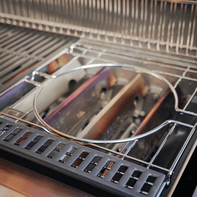 WEBER CRAFTED Porcelain-Enameled Cast-Iron Cooking Grates & Frame Kit – SPIRIT 300 Series & SMOKEFIRE EX4 4 WEBER CRAFTED Porcelain-Enameled Cast-Iron Cooking Grates & Frame Kit – SPIRIT 300 Series & SMOKEFIRE EX4 - Image 2